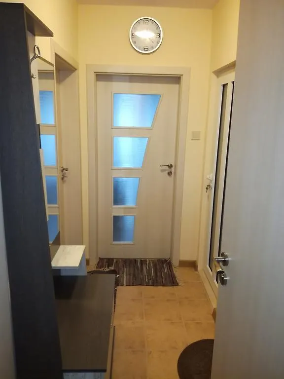 Apartment Central Varna 0*,